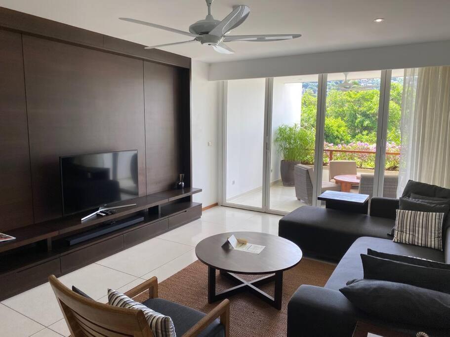 Beachfront 2 Bedroom Luxury Condo Chava Surin Zewnętrze zdjęcie